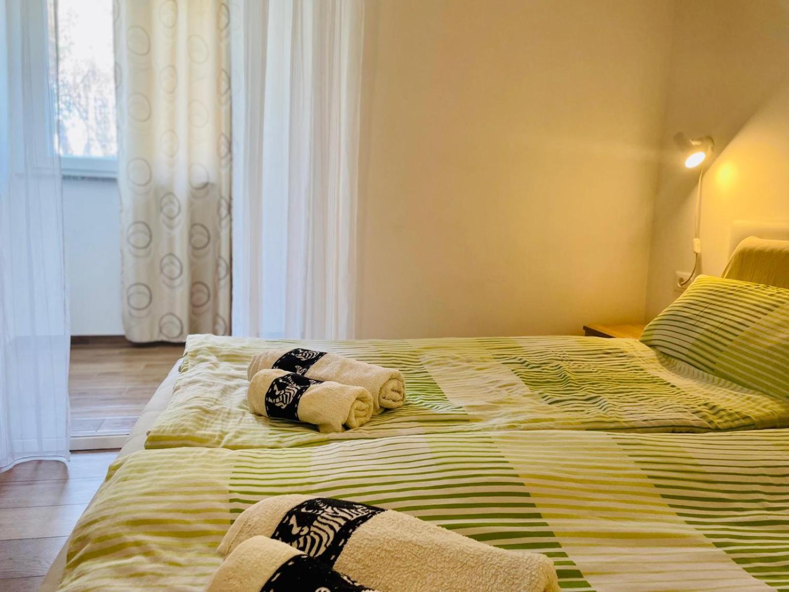 Boutique Apartment With Private Pool For Your Exclusive Use Novigrad Istria Buitenkant foto